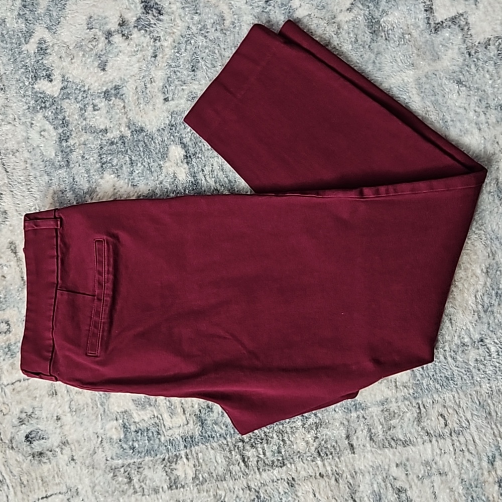 Old Navy Capri Pants